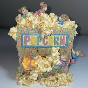 Vintage ceramic mice eating popcorn windup music box
